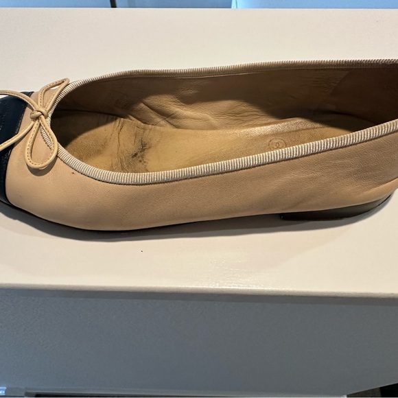 Chanel Ballet Flats - Beige and black size 38 - Picture 6 of 10